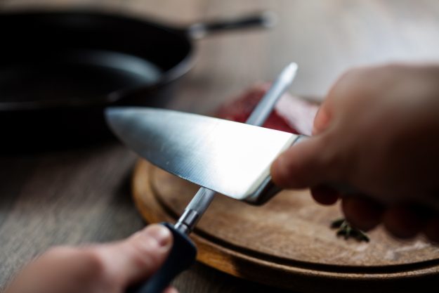 Geschenk-Gutschein-Kochkurs – Messer wetzen