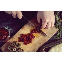 Kochkurs Heidelberg – eingelegte Tomaten schneiden