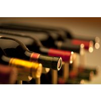 Firmenfeier mit Weinseminar in Ludwigsburg – verschiedene Weinflaschen