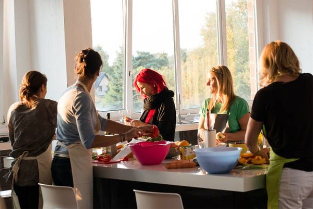 weihnachtlicher Kochkurs Berlin - Freunde kochen am Abend