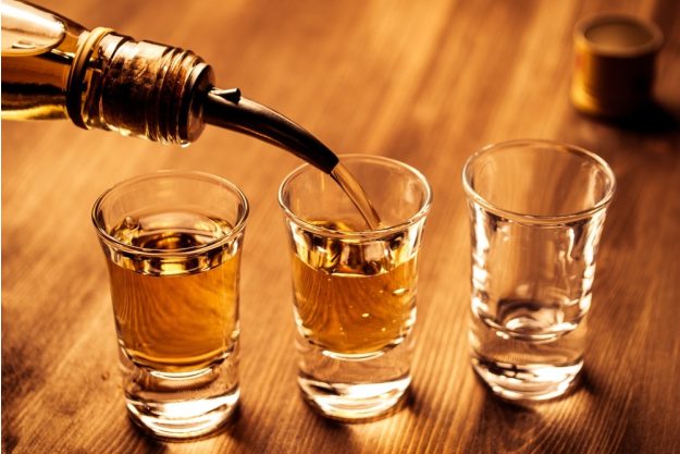 Spirituosen-Tasting Berlin – Schnaps einschenken