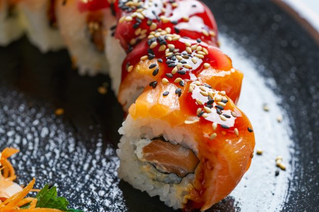 Sushi-Kurs Berlin – Sushi mit Lachs und Sesam