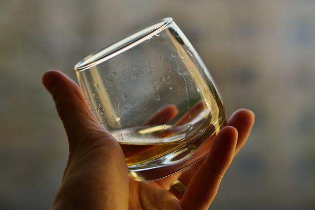 Whisky-Tasting Berlin – Whiskyschlieren im Glas