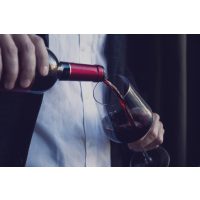 Weinseminar Berlin – Wein einschenken