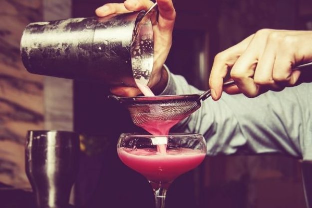 Cocktailkurs Dresden – Pinker Cocktail