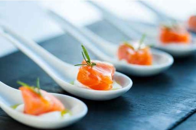 Weihnachtliche Weinparty - Lachs Häppchen