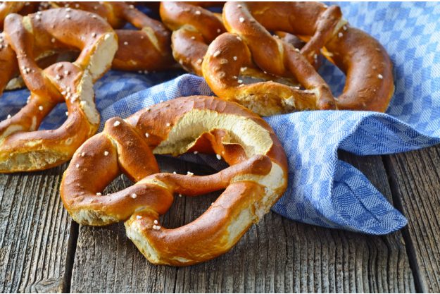 Firmenfeier München - bayrische Brezen