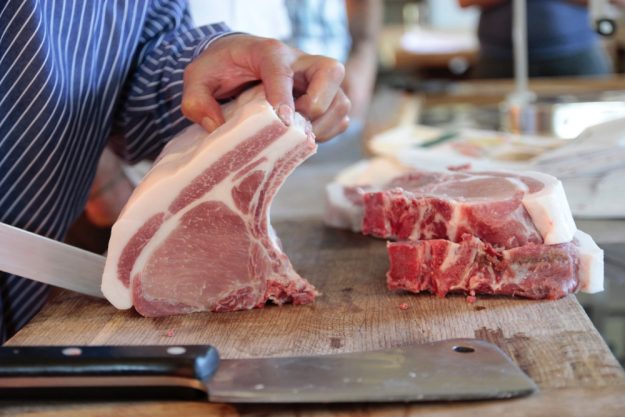 Kochkurs bei Herrmannsdorfer Glonn – Fleisch zerteilen