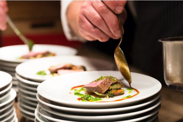 Kochkurs bei Herrmannsdorfer Glonn – Teller anrichten