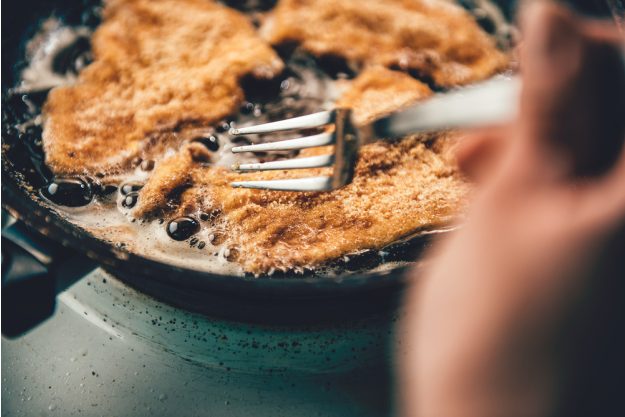 Österreich-Kochkurs München – Schnitzel ausbacken