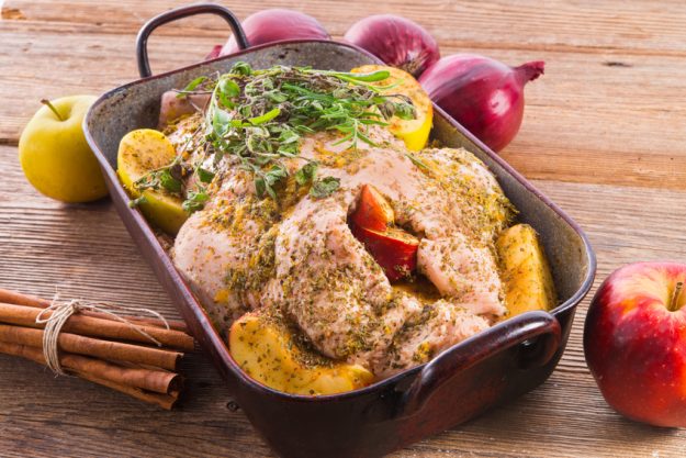 Weihnachtsfeier München Gänsebraten mit Äpfel