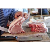 Kochkurs bei Herrmannsdorfer Glonn – Fleisch zerteilen