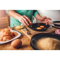 Österreich-Kochkurs München – Schnitzel-Panade anrühren