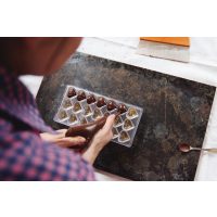 Pralinenkurs München – in Herzform gießen