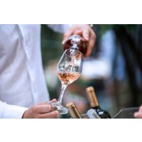 Weinseminar München – Rose einschenken
