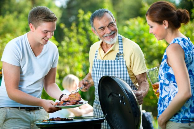Teambuilding  gemeinsames Grillen
