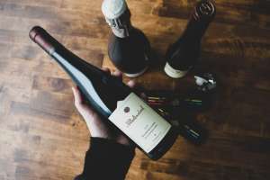 Wein- & Schokoladen-Tasting@Home für 2 Personen