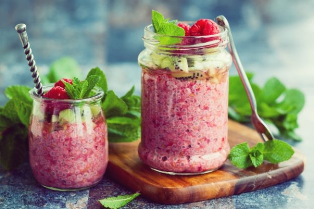 Veggie-Kochkurs-Gutschein – Roter Smoothie mit Erdbeeren und Chia-Samen