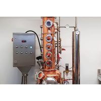 Virtuelle Brennereiführung mit Gin-Tasting zu Hause – Ginherstellung