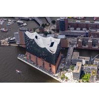 Kulinarische Stadtführung Hamburg – Elbphilharmonie von oben