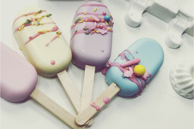 Backkurs Berlin – Cakesicles verzieren