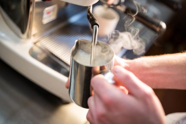 Barista-Kurs München – Milch aufschäumen