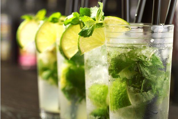 Cocktailkurs Stuttgart – Mojito auf der Bar