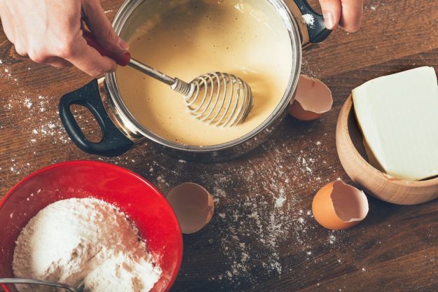 Dessertkurs Würzburg – Crepeteig rühren