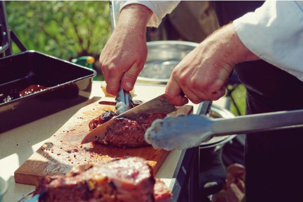 Grillkurs Neumünster – Grillgut schneiden