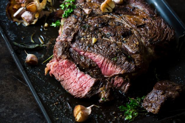 Kochkurs bei Herrmannsdorfer Glonn – Fleisch mit Knoblauch