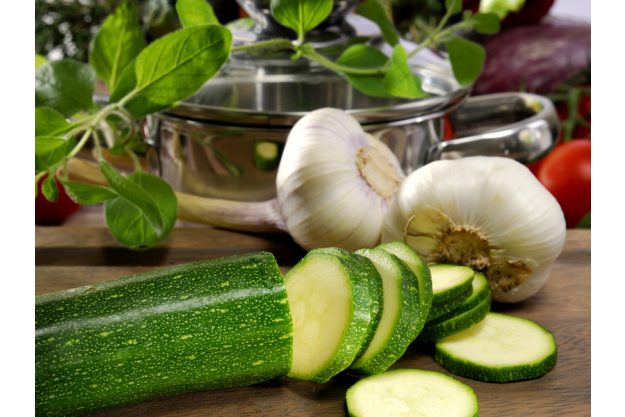 Kochkurs für Anfänger Frankfurt - Zuchini mit Knoblauch