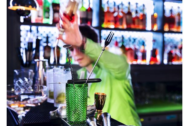 Betriebsausflug Stuttgart - Barkeeper shaket