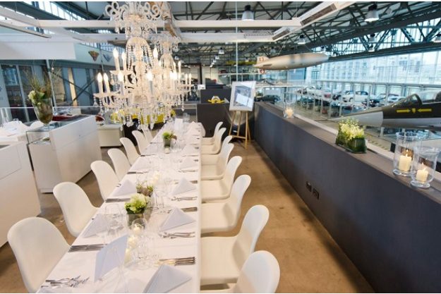 Firmenfeier Stuttgart mit Küchenparty Tafel