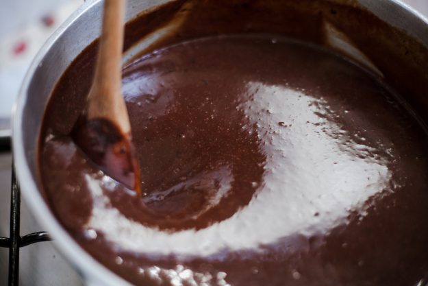 Pralinenkurs Dresden – Schokolade temperieren