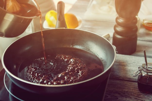 Saucen-Kochkurs Neumünster – Sauce ablöschen