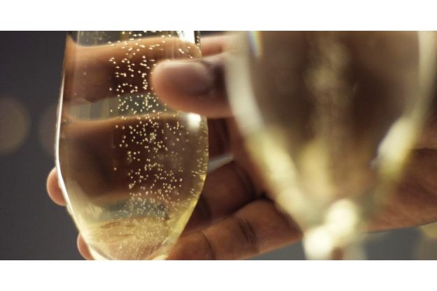 Sonntags-Brunch München – zur Begrüßung Prosecco