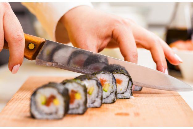 Sushi-Kurs Berlin – Maki schneiden