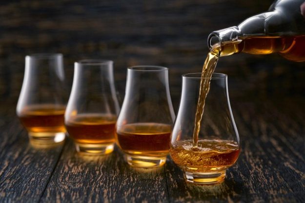 Whisky-Tasting Berlin – vier Gläser