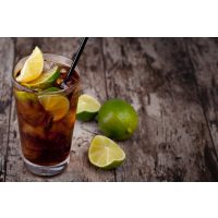 Cocktailkurs in Frankfurt am Main – Cuba Libre auf Holztisch