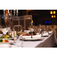 Erlebnisdinner Frankfurt – die Gäste kommen