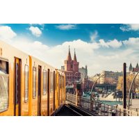 Gin-Cruise-Berlin-Tram