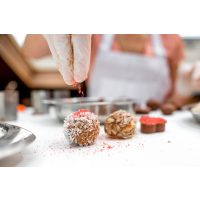 JGA mit Pralinenkurs Dresden – Pralinen verzieren