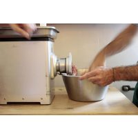 Wurst-Kochkurs bei Herrmannsdorfer in Glonn – Weißwurst Brezn