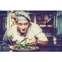 Männer-Kochkurs Neumünster – Pizza wird zubereitet