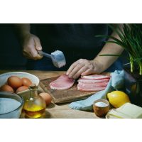 Österreich-Kochkurs München – Schnitzel klopfen