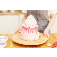 Tortenkurs Würzburg – rosa Drip Cake