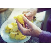 Vegetarischer Kochkurs Stuttgart – Kartoffeln schneiden