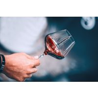 Weinprobe Frankfurt - Weinglas schwenken