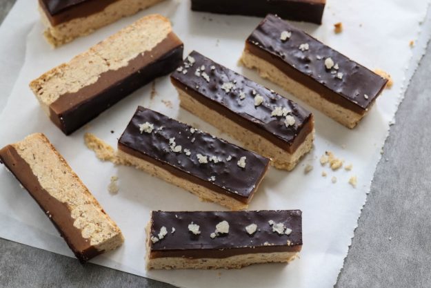 gesunder-backkurs-bonn-energie-bars-mit-nuessen