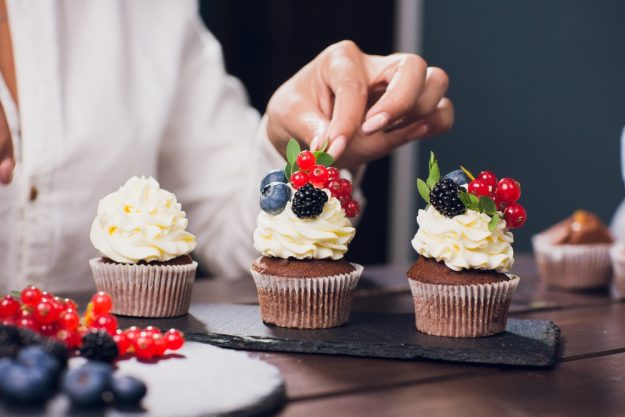 Cupcake-Backkurs Düsseldorf – Cupcakes garnieren